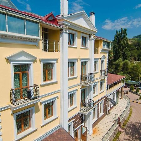 Aykun Hotel Almaty Extérieur photo