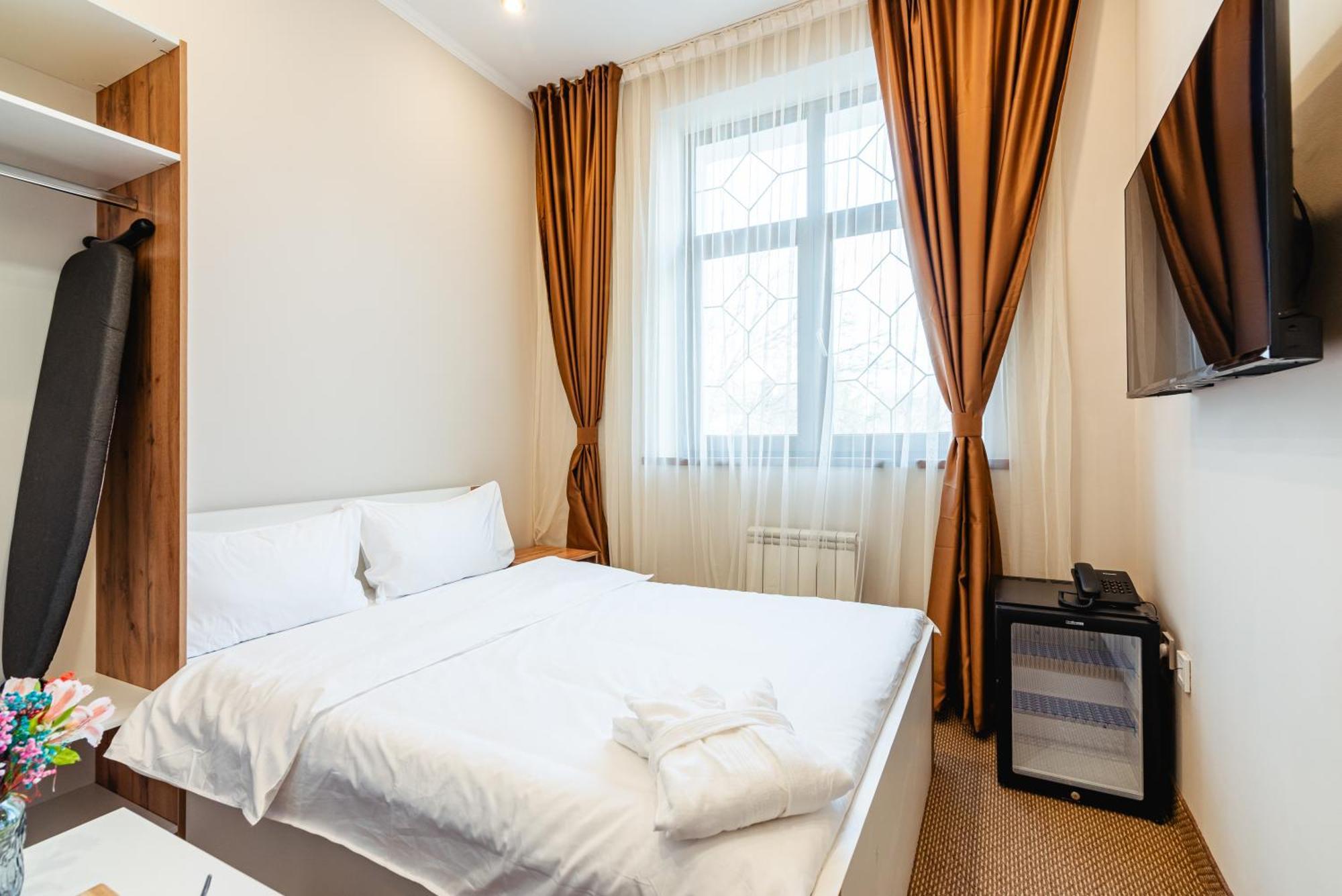 Aykun Hotel Almaty Extérieur photo